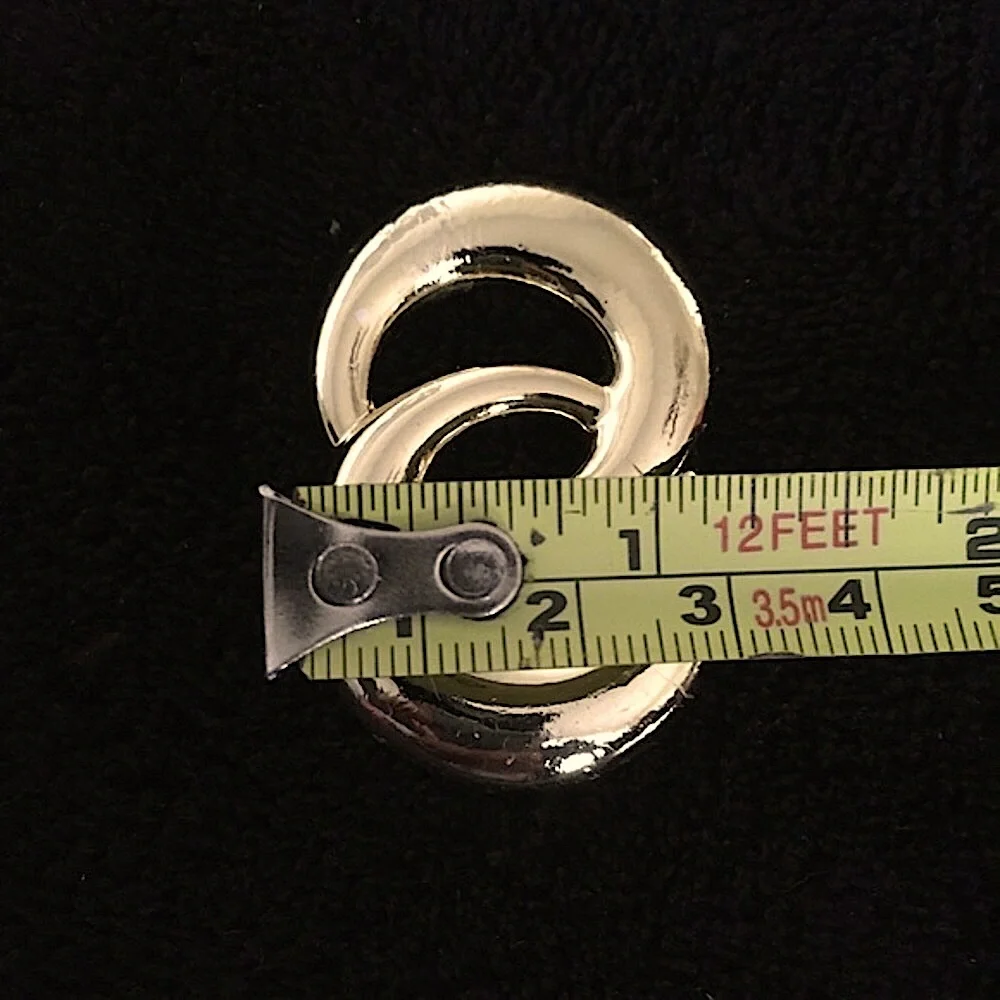 Vintage Gold Tone Brooch Pin